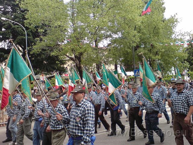 Adunata Alpini BAssano 2008 MK-504.JPG